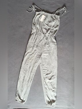 Z Supply Gauze Tie Strap Jumpsuit Romper in Sage Green Size XS NWT